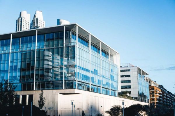 建筑設(shè)備監(jiān)控系統(tǒng)，安全性，工作效率，施工過程，設(shè)備維護(hù)