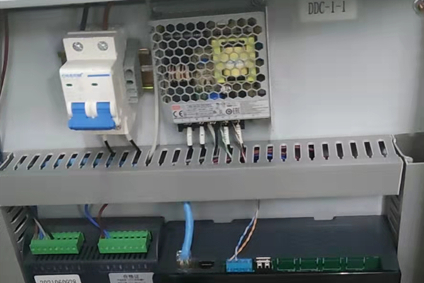 青島中央商務區(qū)樓宇自控系統(tǒng)案例(圖3) 青島中央商務區(qū)樓宇自控系統(tǒng)案例(圖3)